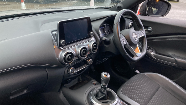 Nissan Juke 1.0 DiG-T 114 N-Connecta 5dr Petrol Hatchback